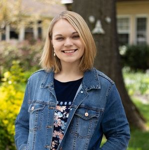 Meet your Posher, Olivia